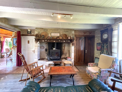 French property for sale in Cubjac-Auvézère-Val d'Ans, Dordogne - €375,000 - photo 5