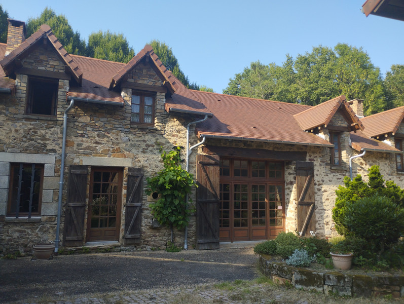 French property for sale in Dournazac, Haute-Vienne - €413,400 - photo 9