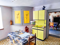 Maison à vendre à Saint-Sulpice-les-Feuilles, Haute-Vienne - 40 000 € - photo 3