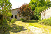 Maison à vendre à Fontenille-Saint-Martin-d'Entraigues, Deux-Sèvres - 130 800 € - photo 1
