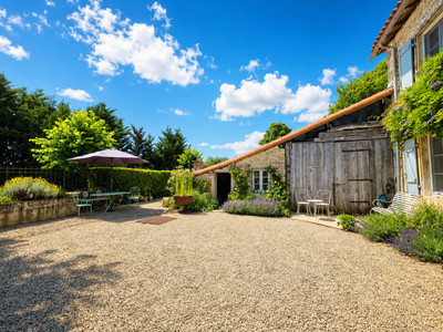 French property for sale in Épenède, Charente - €175,000 - photo 9