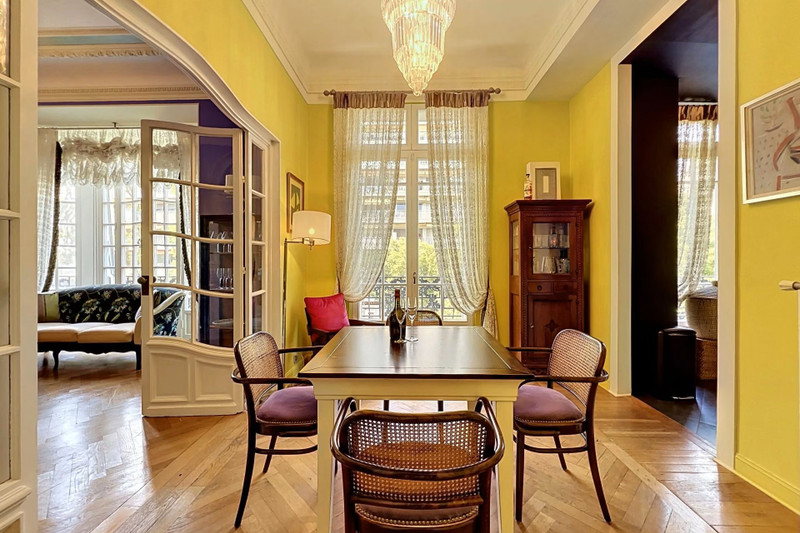 French property for sale in Nice, Alpes-Maritimes - €1,940,000 - photo 2