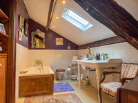 Maison à vendre à Beugnon-Thireuil, Deux-Sèvres - 235.000 € - photo 12
