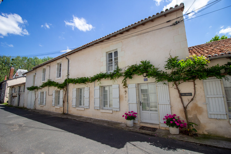 French property for sale in Richelieu, Indre-et-Loire - €415,000 - photo 9