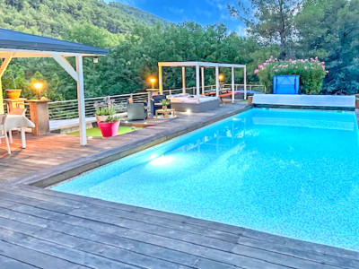 Maison à vendre à Auriol, Bouches-du-Rhône, PACA, avec Leggett Immobilier
