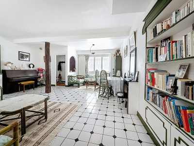 French property for sale in Paris 10e Arrondissement, Paris - €950,000 - photo 4