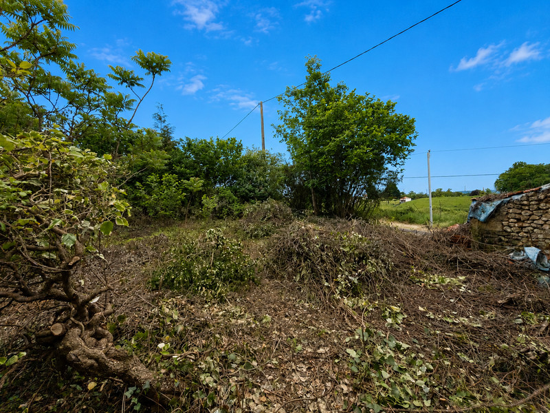French property for sale in Chalais, Charente - €71,600 - photo 12
