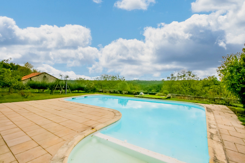 French property for sale in Varaignes, Dordogne - €597,000 - photo 4