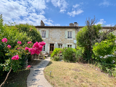 Maison à vendre à Allemans-du-Dropt, Lot-et-Garonne, Aquitaine, avec Leggett Immobilier