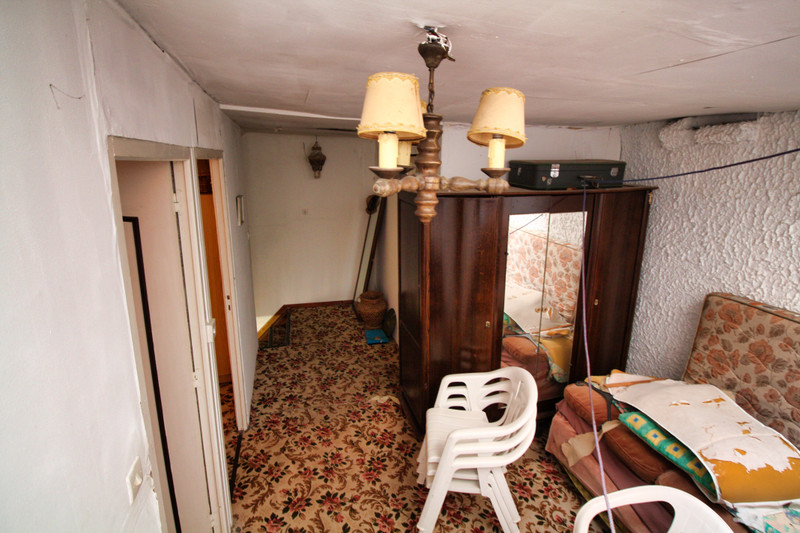 French property for sale in Saint-Pons-de-Mauchiens, Hérault - €99,000 - photo 4