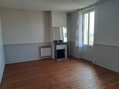 French property for sale in Cadillac-en-Fronsadais, Gironde - €224,700 - photo 1
