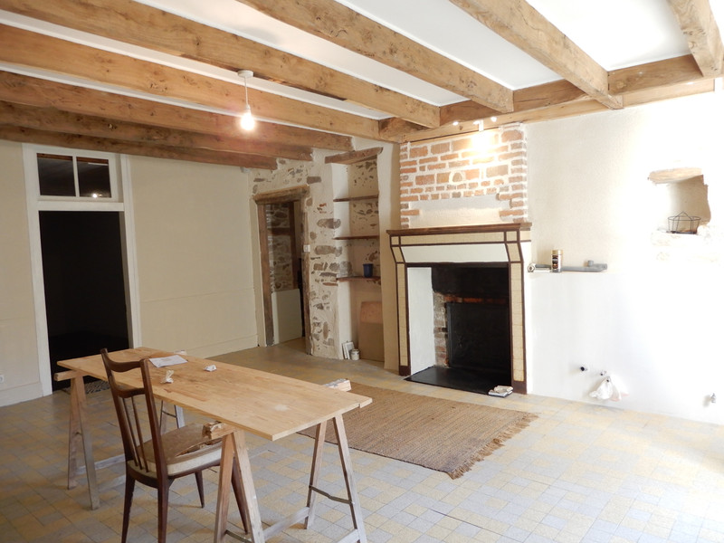 French property for sale in Chabanais, Charente - photo 3