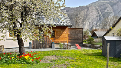 French property for sale in Le Bourg-d'Oisans, Isère - €530,000 - photo 9