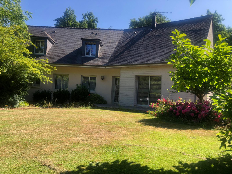 Maison à vendre à Le Horps, Mayenne - 302.000 € - photo 1