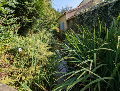 French property for sale in Breuil-Barret, Vendée - €147,150 - photo 8