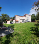 Maison à vendre à Saint-Jean-des-Ollières, Puy-de-Dôme - 344.500 € - photo 1