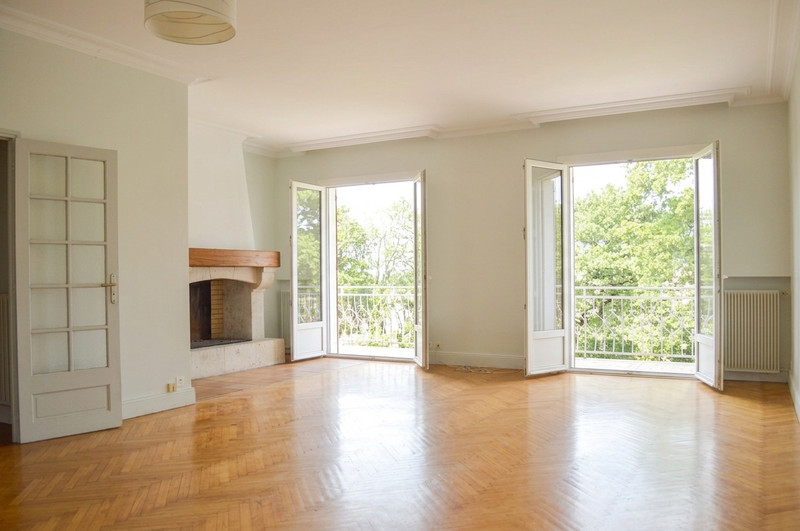 French property for sale in Bourlens, Lot-et-Garonne - €371,000 - photo 4