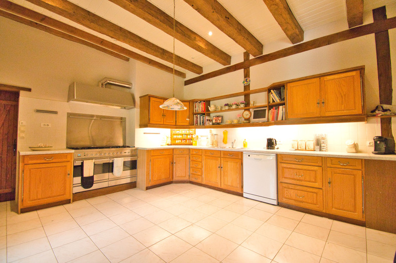 French property for sale in Monbahus, Lot-et-Garonne - €283,550 - photo 4
