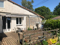 Propriété à vendre à Saint-Laurent-de-Céris, Charente - 88 000 € - photo n°5