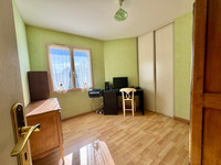 Maison à vendre à Monts-sur-Guesnes, Vienne - 195.000 € - photo 6