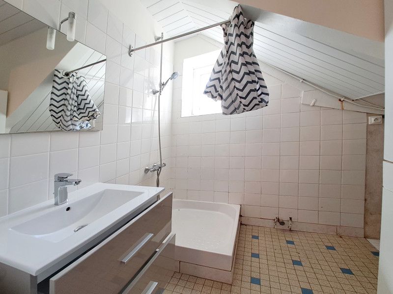 French property for sale in Fontaine-Chalendray, Charente-Maritime - €99,000 - photo 5