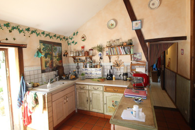 French property for sale in Saint-Pierre-de-Maillé, Vienne - €287,500 - photo 5