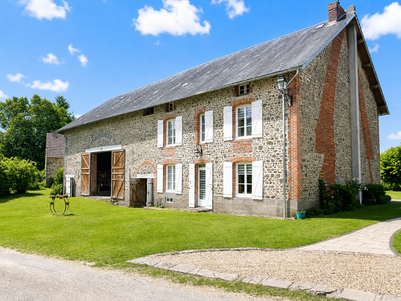 Propriété à vendre à Le Grand-Bourg, Creuse - 520 000 €