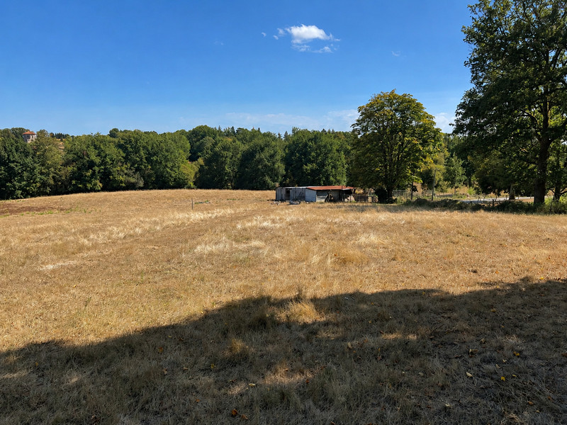 French property for sale in Les Salles-Lavauguyon, Haute-Vienne - €600,000 - photo 2
