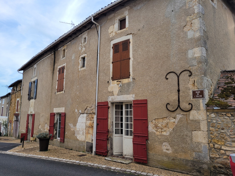 French property for sale in Milhac-de-Nontron, Dordogne - €163,000 - photo 1