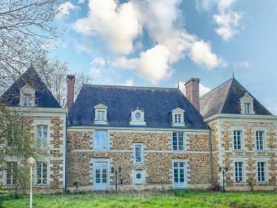 Maison à vendre à Erdre-en-Anjou, Maine-et-Loire, Pays de la Loire, avec Leggett Immobilier