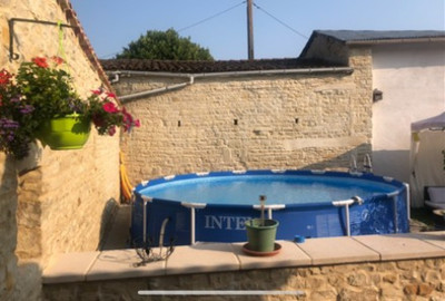 French property for sale in Saint-Fraigne, Charente - €183,000 - photo 7