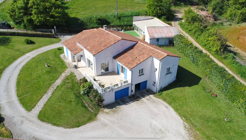 French property for sale in Ruffec, Charente - €1,250,000 - photo 8