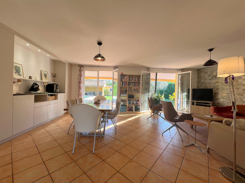 French property for sale in Flayosc, Var - €465,000 - photo 3