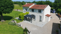 Propriété à vendre à Nantillé, Charente-Maritime - 499 999 € - photo n°1