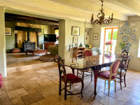 Propriété à vendre à Chef-Boutonne, Deux-Sèvres - 339 200 € - photo n°4