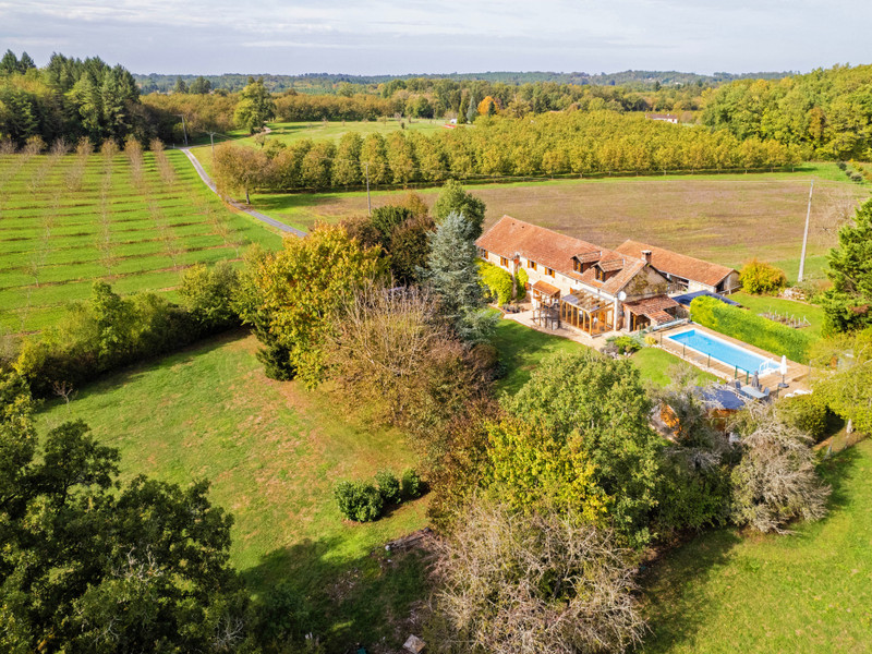French property for sale in Négrondes, Dordogne - €445,000 - photo 1