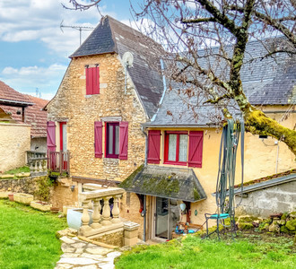 Maison à vendre à Montignac-Lascaux, Dordogne, Aquitaine, avec Leggett Immobilier