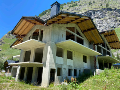Ski property for sale in  - 2 400 000 € - photo 2