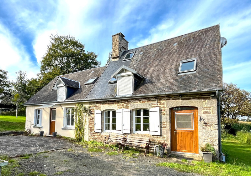 Maison à vendre à Saint-Martin-le-Bouillant, Manche - 168.500 € - photo 1