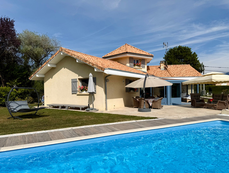 French property for sale in Ballaison, Haute-Savoie - €835,000 - photo 0