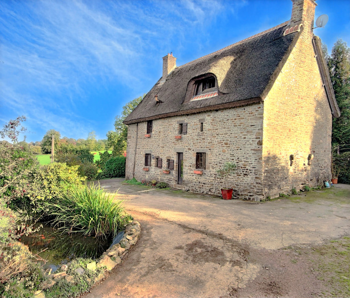 French property for sale in Tinchebray-Bocage, Orne - €371,000 - photo 2