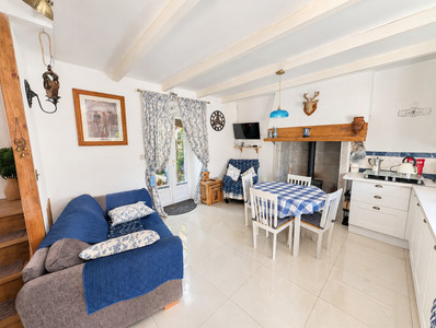 French property for sale in Loguivy-Plougras, Côtes-d'Armor - €267,500 - photo 9
