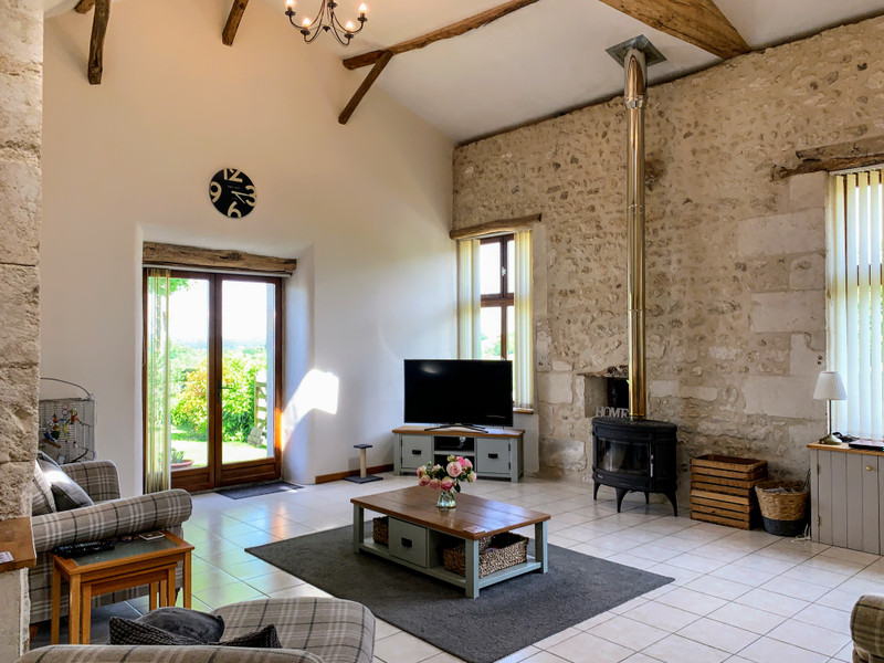 French property for sale in Bonnes, Charente - €345,000 - photo 5