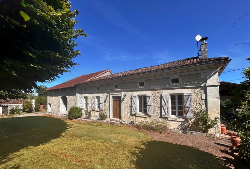 French property for sale in Curac, Charente - €262,150 - photo 1