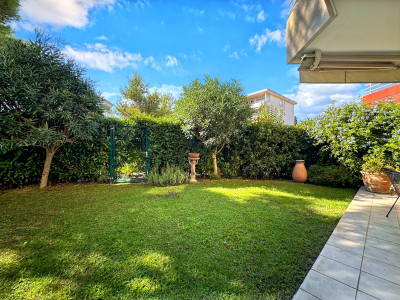 French property for sale in JUAN LES PINS, Alpes-Maritimes - €525,000 - photo 1