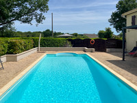Propriété à vendre à Saint-Pierre-d'Exideuil, Vienne - 329 500 € - photo n°2
