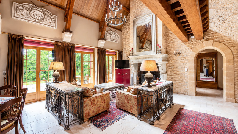 French property for sale in Saint-Crépin-et-Carlucet, Dordogne - €649,000 - photo 3