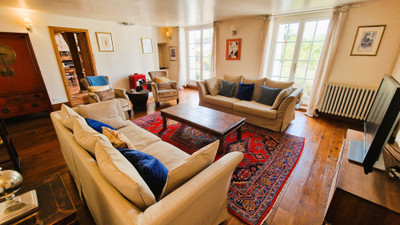 French property for sale in Clérac, Charente-Maritime - €299,999 - photo 1
