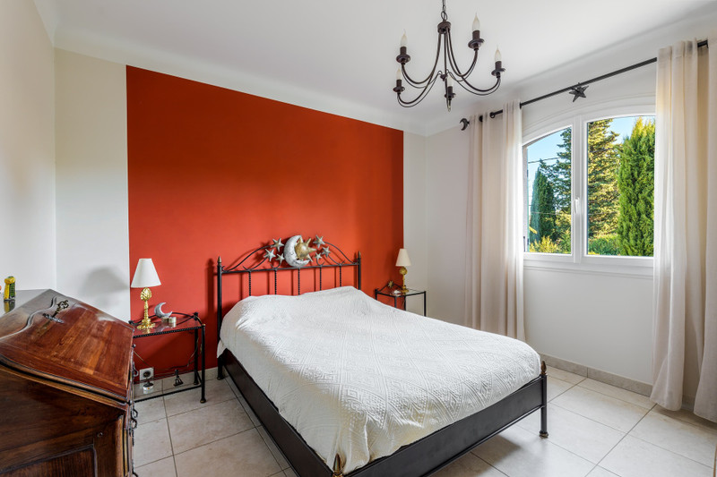 French property for sale in La Gaude, Alpes-Maritimes - €850,000 - photo 5