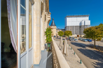 Magnifique hôtel et restaurant populaire avec appartement des propriétaires au cœur de Jonzac